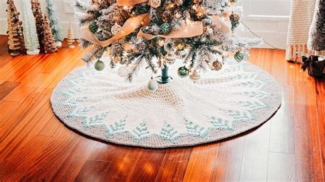 Crochet Christmas Tree Skirt - Briana K Designs