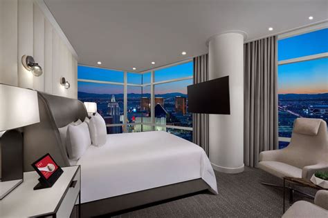 ARIA Resort & Casino in Las Vegas: Find Hotel Reviews, Rooms, and ...