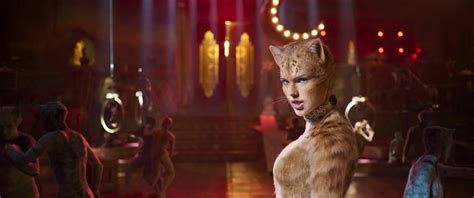 Taylor Swift Puts You in Trance as Bombalurina in ‘Cats’ | Starmometer