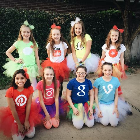 Social media Halloween Costumes | Cute group halloween costumes, Best ...