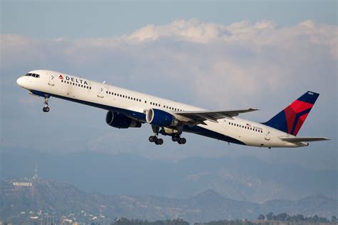 55 Aircraft Left: What Airlines Operate The Boeing 757-300?