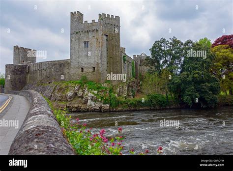 Cahir Castle, Caher Castle, Cahir, Ireland Stock Photo - Alamy