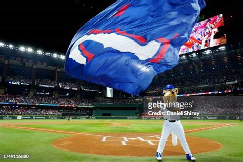 327 Texas Rangers Mascot Stock Photos, High-Res Pictures, and Images - Getty Images