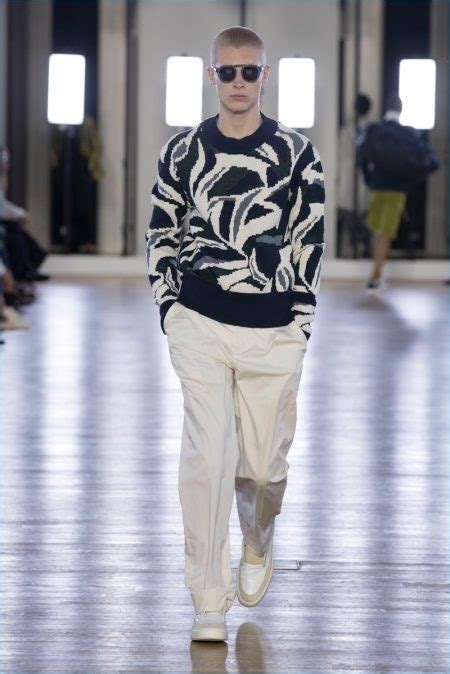 Cerruti 1881 Spring/Summer 2018 Men's Collection