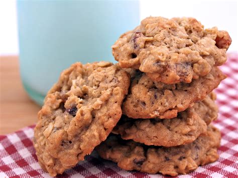 Martha Stewart's Recipe for Breakfast Cookies