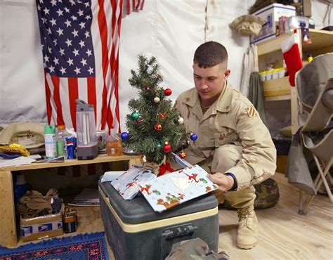 How To Send Christmas Cards To The Military