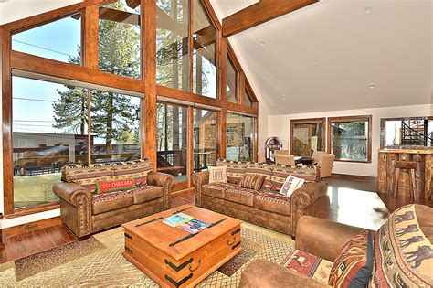 Famous Cabin | Lake Tahoe Luxury Vacation Rental