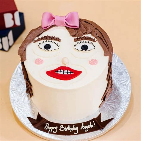 Creative Ugly Face Cake