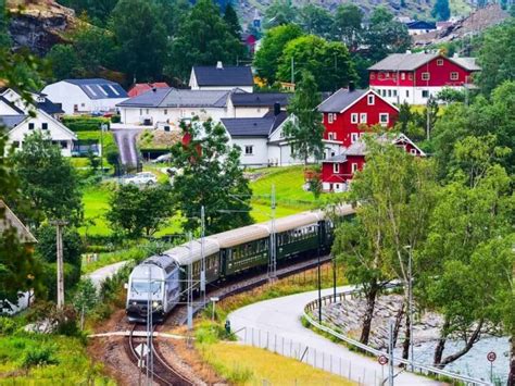 Norway's Flam Railway: A Beautiful Train Ride!