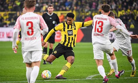 Jude Bellingham scores a stunning goal for Borussia Dortmund during his ...