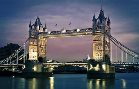 Top 10 Tourist Attractions in London | ATravelBook | London tourist ...