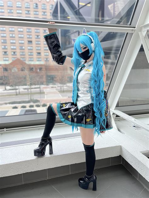 Hatsune miku cosplay by me :P : r/Vocaloid