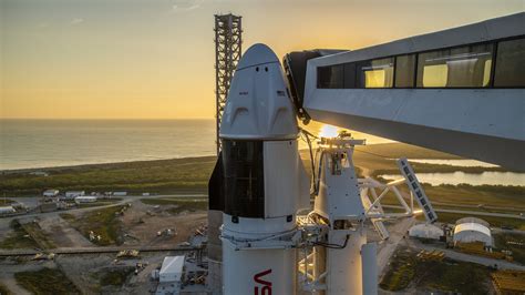 SpaceX rolls out rocket for NASA's Crew-6 astronaut launch (photos) | Space