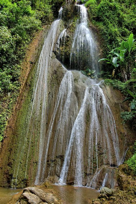 El Limón Waterfall near Town of El Limón, Dominican Republic - Encircle Photos