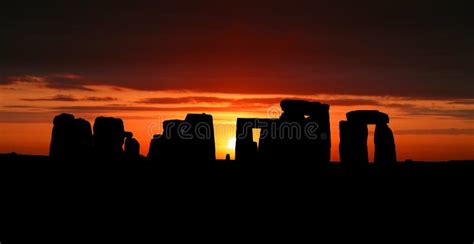 Stonehenge at sunrise stock image. Image of sunset, england - 5866543