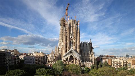 Barcelona's Sagrada Familia nears completion as towers are crowned | World News | Sky News