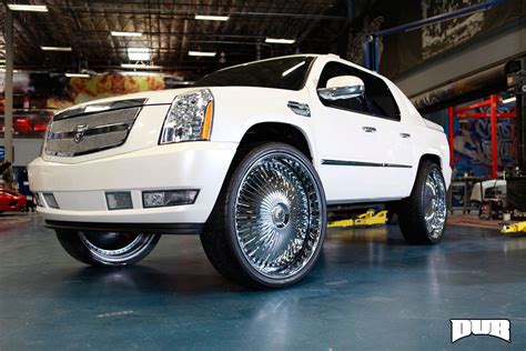 Cadillac Escalade EXT Bellagio - S777 Gallery - MHT Wheels Inc.