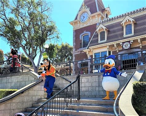 Top 5 Disneyland Attractions