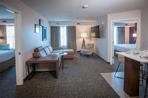 Hotel Rooms & Amenities | Residence Inn Pensacola Downtown