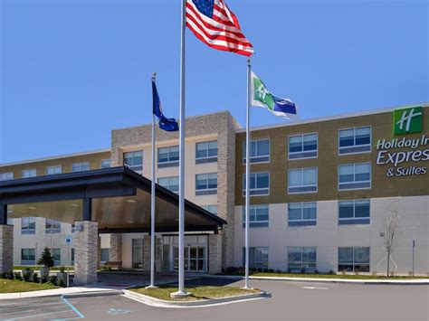 Holiday Inn Express & Suites Brighton South – US23 | Michigan