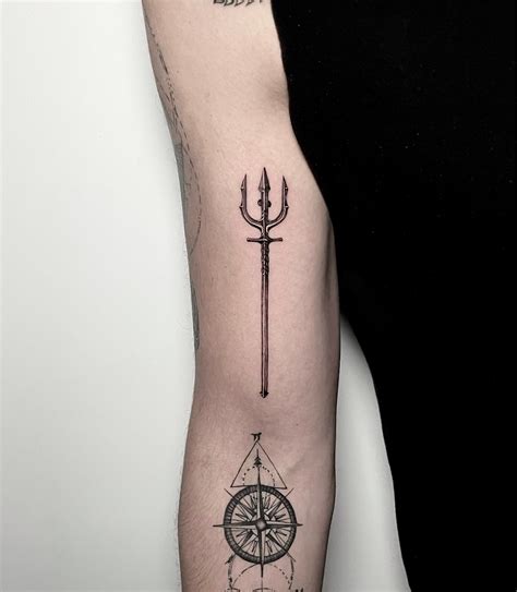 Aggregate more than 79 aquaman trident tattoo - in.cdgdbentre