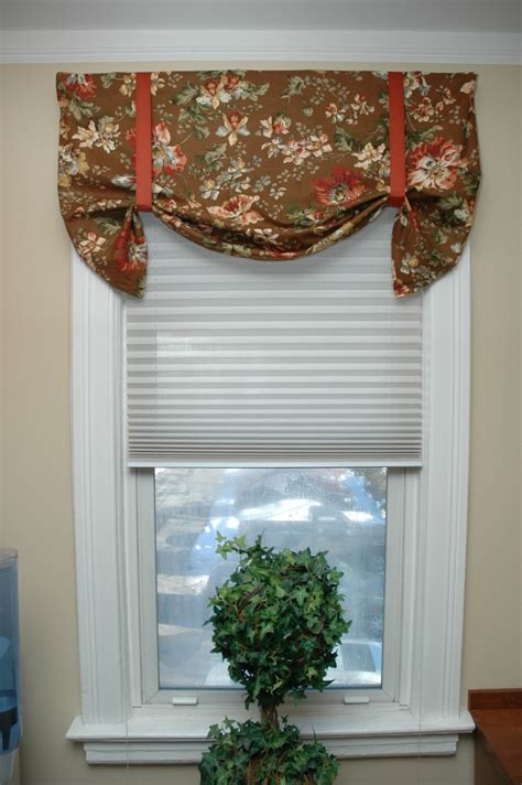 DIY No Sew Elegant Window Valance