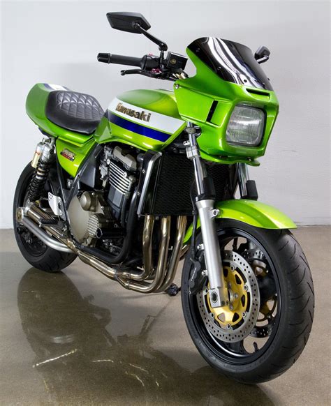 2005 Kawasaki ZRX1200R | Kawasaki bikes, Kawasaki motorbikes, Kawasaki motorcycles