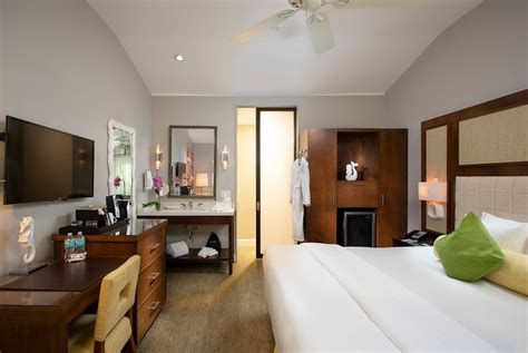 Almond Tree Inn Rooms: Pictures & Reviews - Tripadvisor