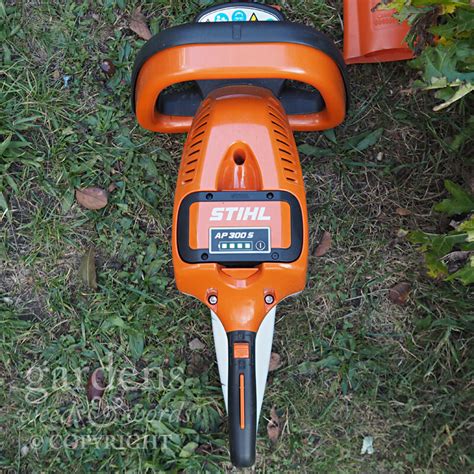 Stihl cordless hedgetrimmers: HSA 86 & HLA 85 — GARDENS, WEEDS & WORDS