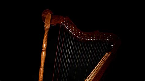 The Irish Harp: Ireland's National Emblem - ShanOre Irish Jewlery