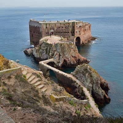 Vaca Memorizar Íntimo islas berlengas y termas do vimeiro surco Mula Noreste