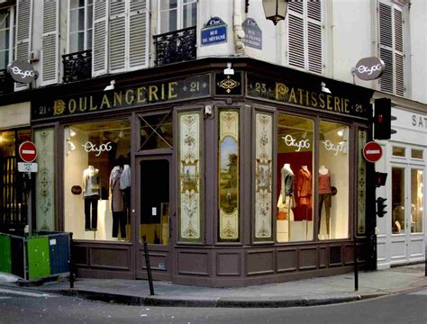 8 Best Places For Shopping in Paris