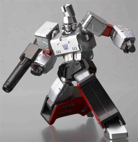 Revoltech Megatron | Megatron, Transformers toys, Action figures