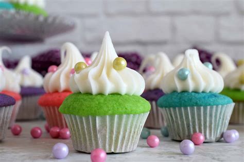 Bakery Style Mini Vanilla Cupcakes - Lord Byron's Kitchen