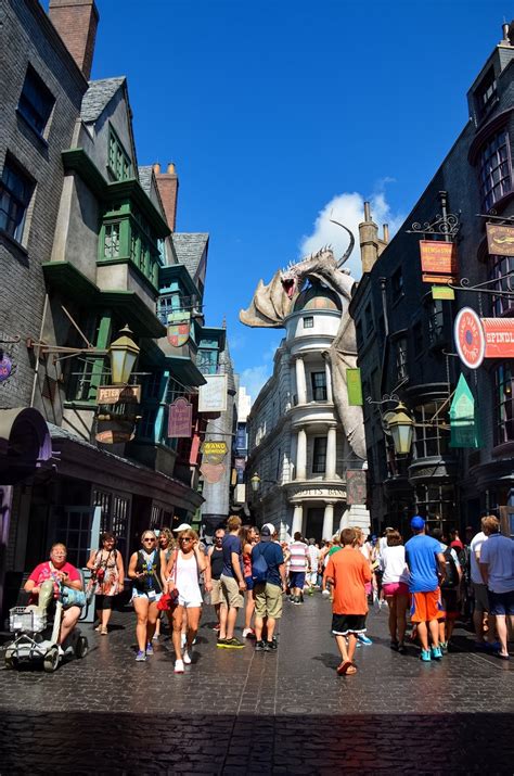 The Wizarding World of Harry Potter at Universal Studios Orlando - Explore Shaw