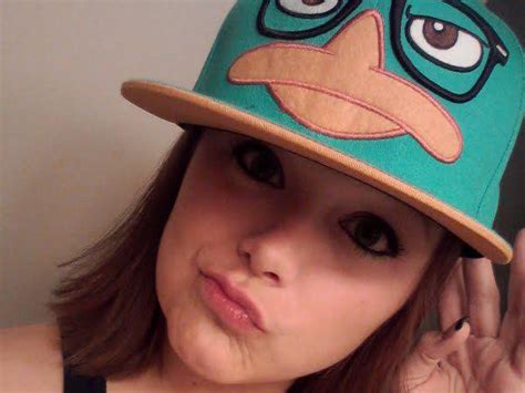 15 Duck Face Selfies Proving They're Not Quite Dead Yet :: FOOYOH ...