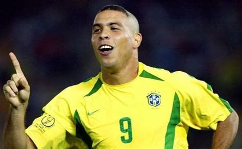 Ronaldo i el seu horrorós i copiat pentinat del Mundial 2002: "Demano ...