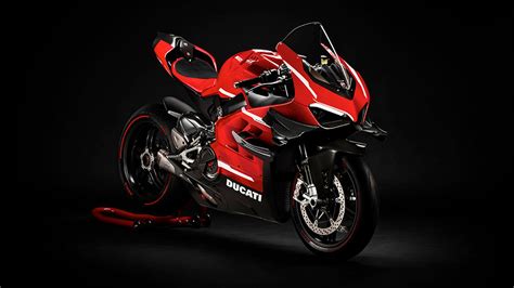 Ducati Superleggera V4 inches closer to production