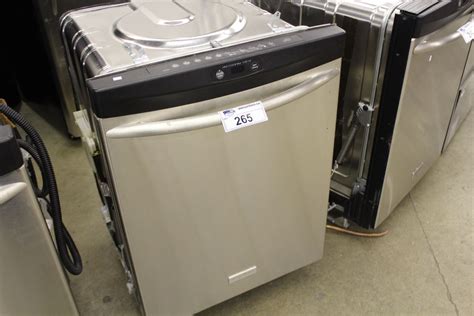 FRIGIDAIRE PROFESSIONAL SERIES STAINLESS STEEL BUILT-IN DISHWASHER - Able Auctions