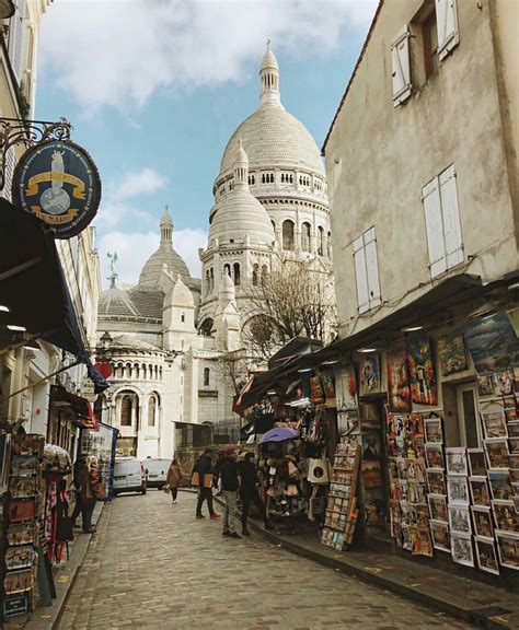 Streets of Montmartre | Montmartre paris, Paris travel, Montmartre