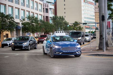 Ford’s 2021 Self Driving Car to Operate Exclusively in Fleets | Auto Finance News