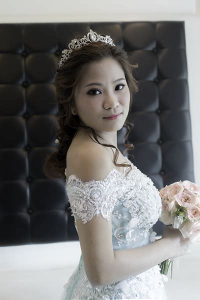 Yap Hiong & Evelyn Bridal Makeup artist & Hairdo Penang - Glam Aurora ...