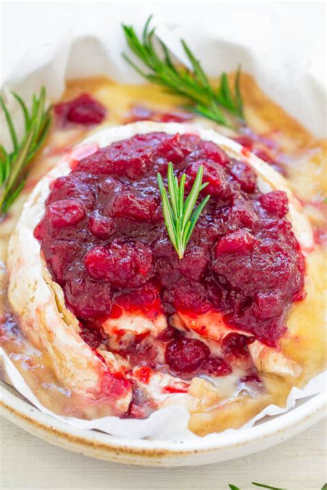 Cranberry Baked Brie (Easy Holiday Appetizer!) - Averie Cooks