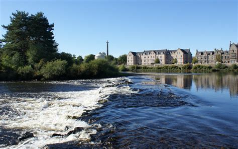 Tour Scotland Photographs: September 30th Photograph River Tay Perth Scotland