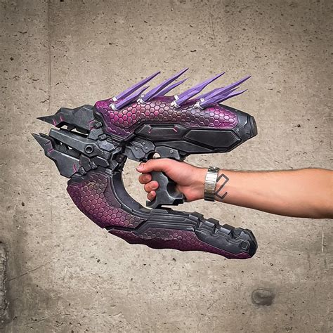 3D file Halo Needler Prop Replica Halo 3 Halo 4 Cosplay 😇 ・3D printing design to download・Cults