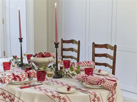 9 Elegant Christmas Table Decor Ideas to Impress Your Guests