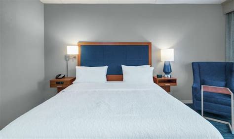 Hampton Inn and Suites by Hilton Newburgh Stewart Airport, NY