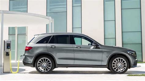 Lanzamiento: Mercedes-Benz GLC 350e 4Matic (Plug-in Hybrid)