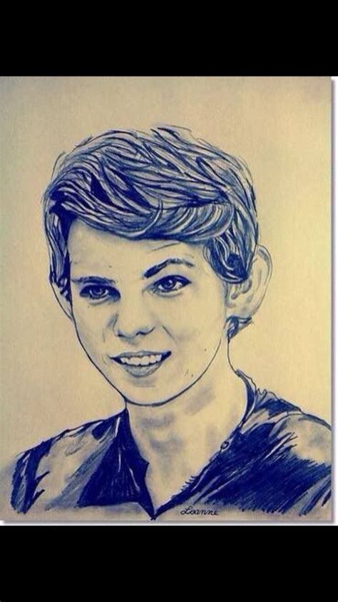 Pin by Froggypocket on OUAT | Peter pan drawing, Peter pan, Robbie kay ...