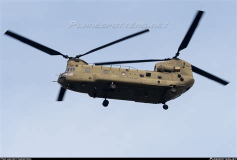 16-08202 US Army Boeing CH-47F Chinook Photo by Raphael Oletu | ID 1504961 | Planespotters.net